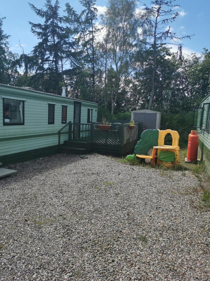 Lochlands Caravan Park X Villa Forfar Bagian luar foto