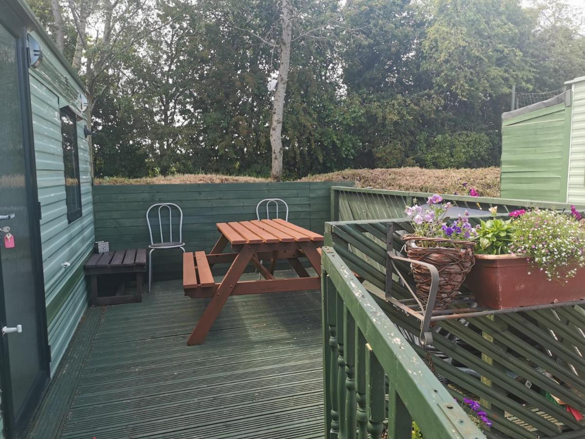 Lochlands Caravan Park X Villa Forfar Bagian luar foto