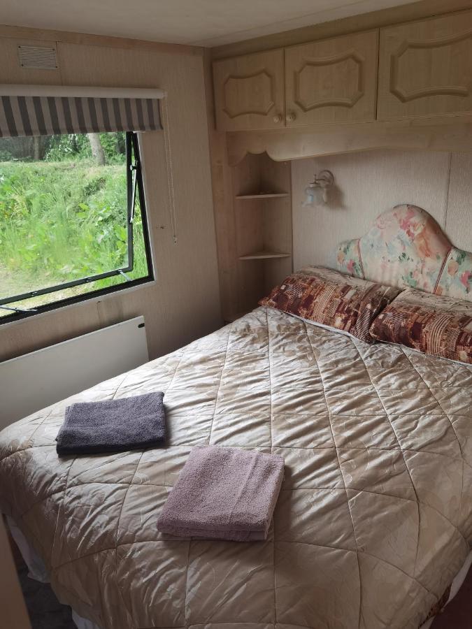 Lochlands Caravan Park X Villa Forfar Bagian luar foto