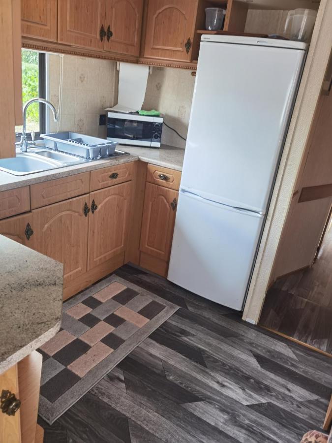 Lochlands Caravan Park X Villa Forfar Bagian luar foto